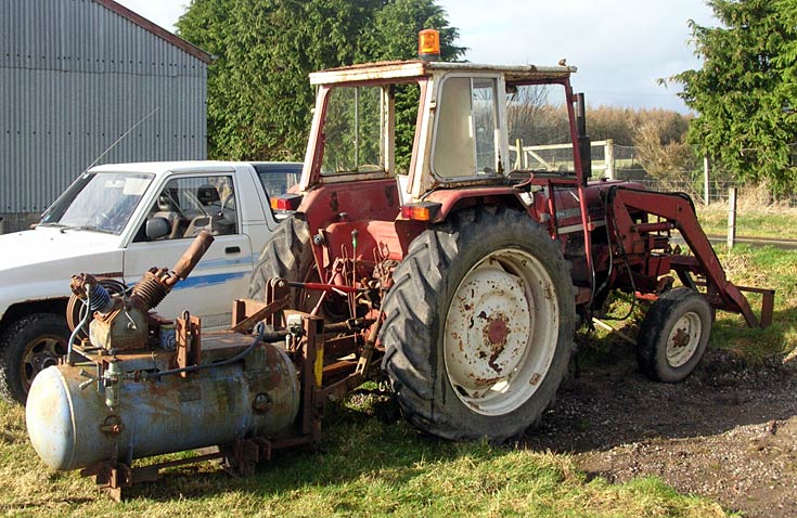 International 874