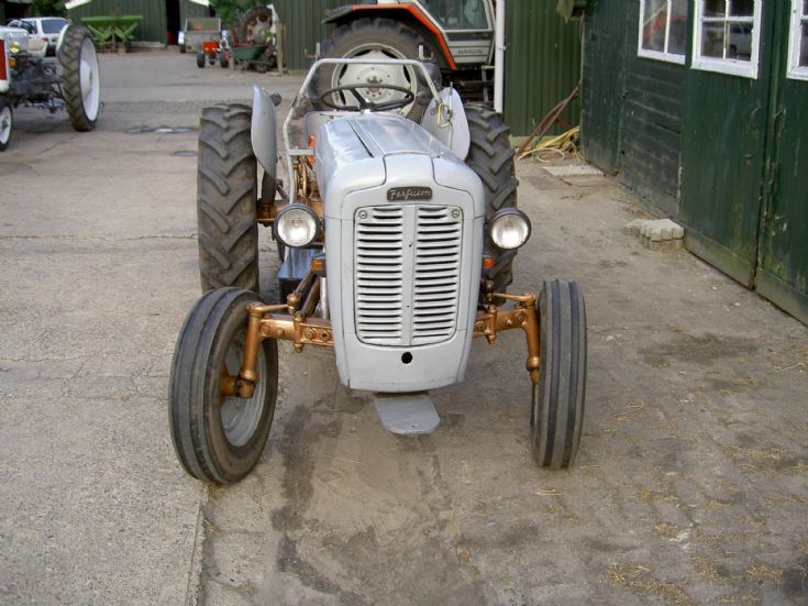 Ferguson 35, Holland