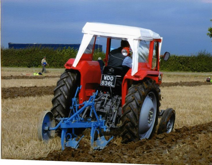Massey Ferguson 165
