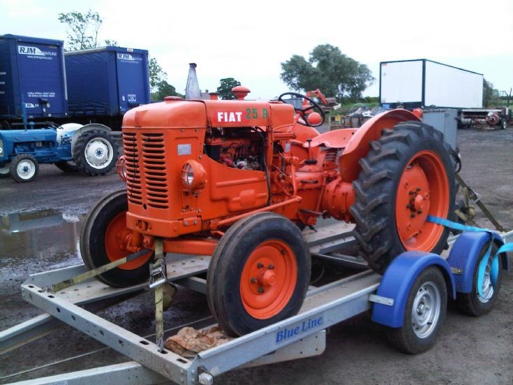 nice... Fiat 25R tractor