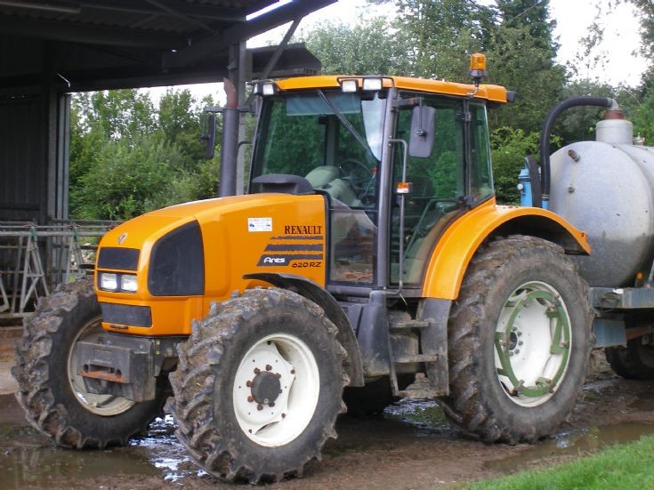 Renault Ares 620RZ