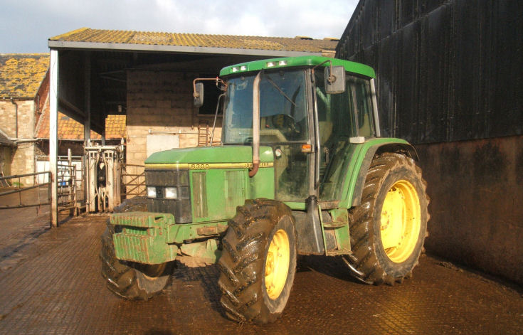 1993 John Deere 6300