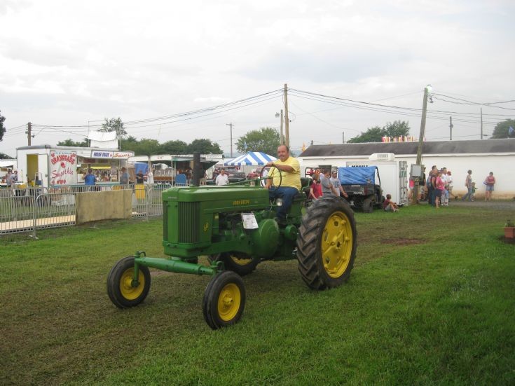 John Deere 60