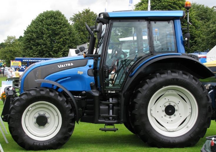 Valtra T111 