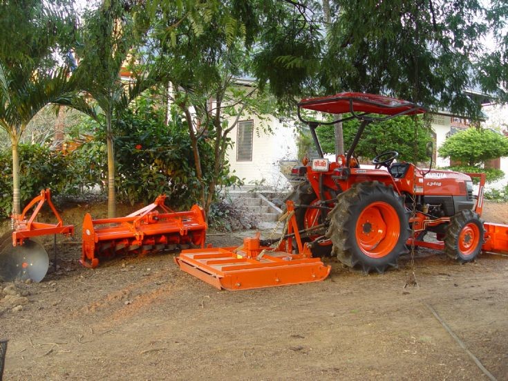 Kubota L3408